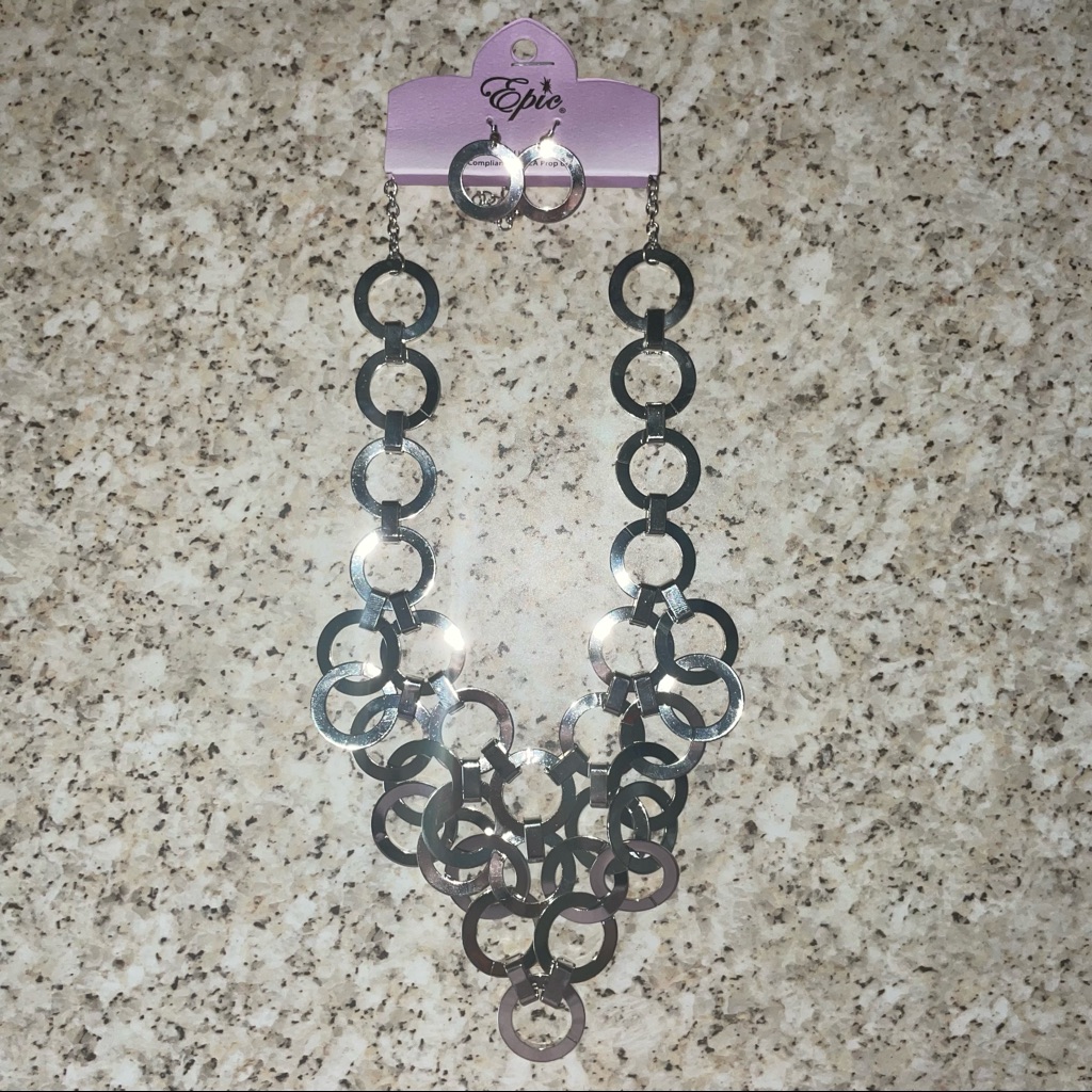 Epic Silver Interlocking Loop Statement Necklace & Earring Set